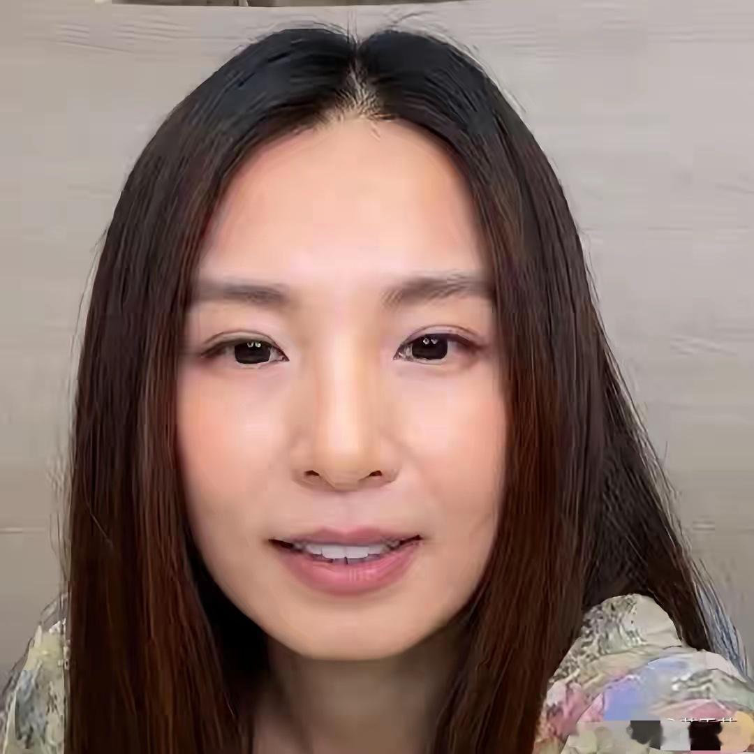 田馥甄这次确实翻车了，也蠢得让人无话可说。一句“讲的是中文，但不见得每个人都听得