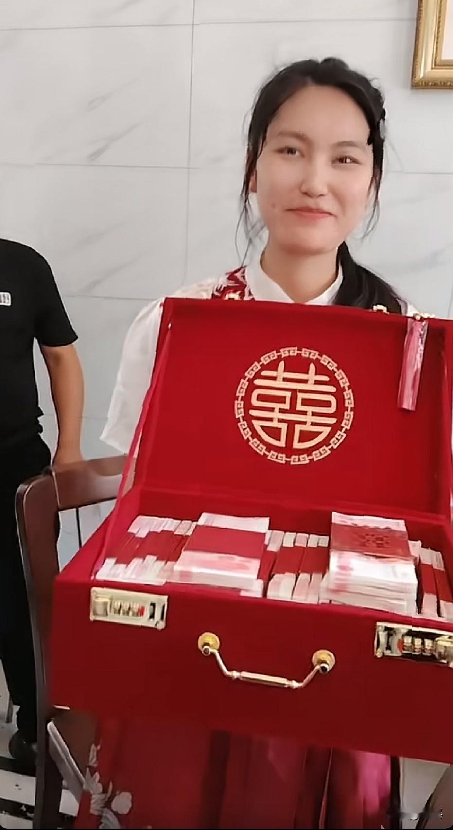 父母的血汗钱，结婚后好好过日子，千万别离婚…
