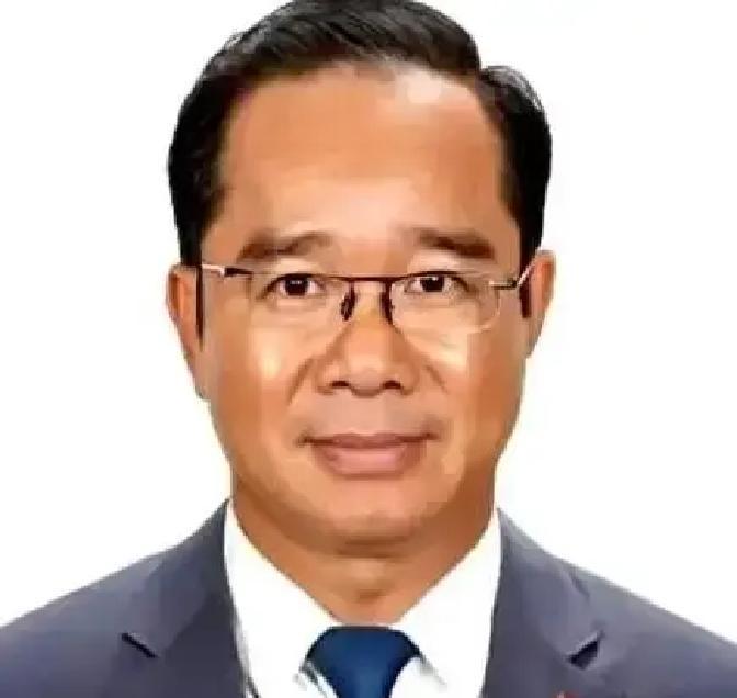 一个越南学者在河内讲座上评价中日与中美博弈，说得挺直白：谁能扛压，谁才能在风浪里