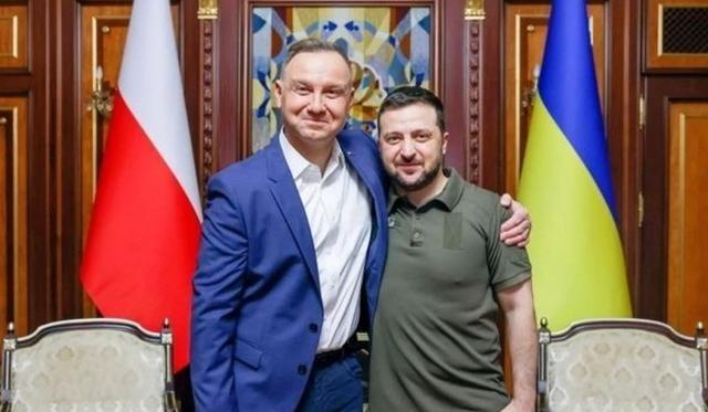 假如波兰下场乌克兰，俄军能扛住乌波联军吗？就这么说吧，波兰要是下场乌克兰，相当于