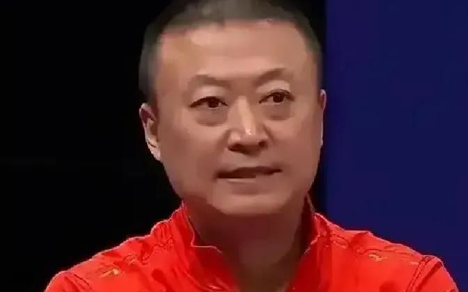 这届瑞典大满贯最后一天，最让人动容的不是决赛，而是看台。马琳带着整个女队坐上