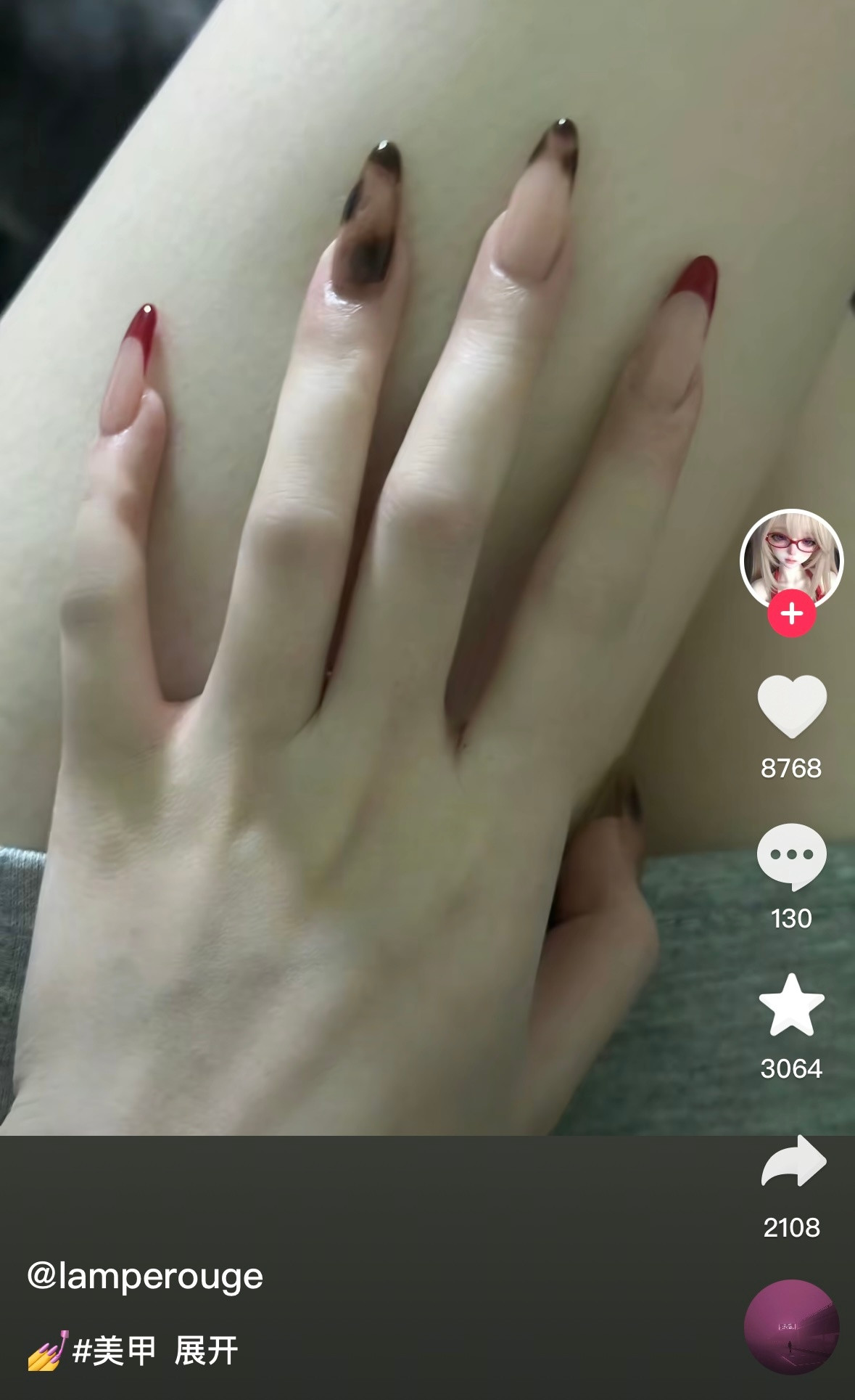 存一个别致又极简风的美甲看起来油润欲欲的💅🏻​​​