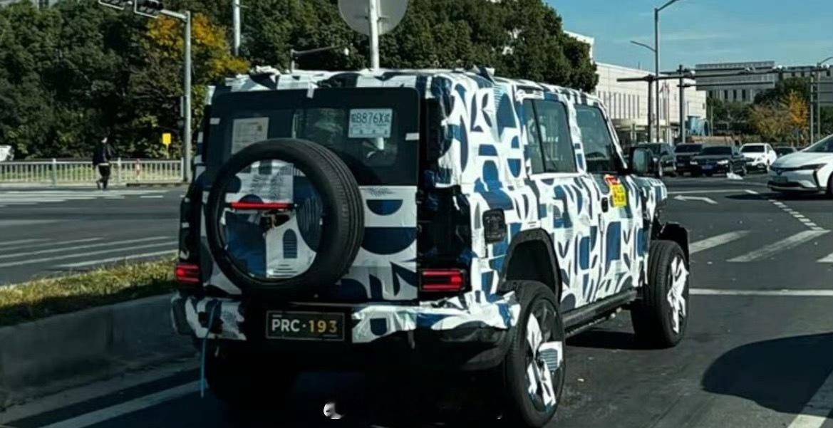 iCar虽然申报图没看到新车但看到了……………新车测试谍照和一些数据23和27之