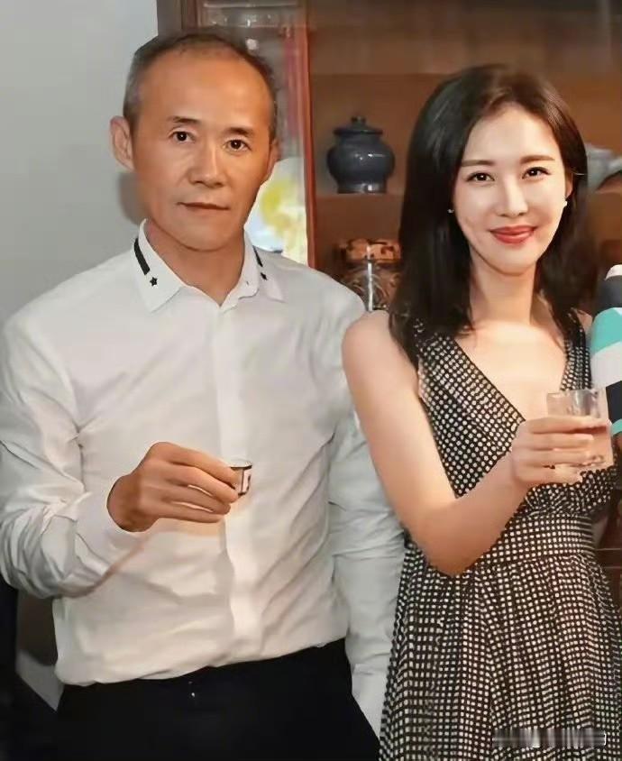 王石这事，仔细想想挺有味道的。当年他和王江穗过日子的时候，完全是另一番光景