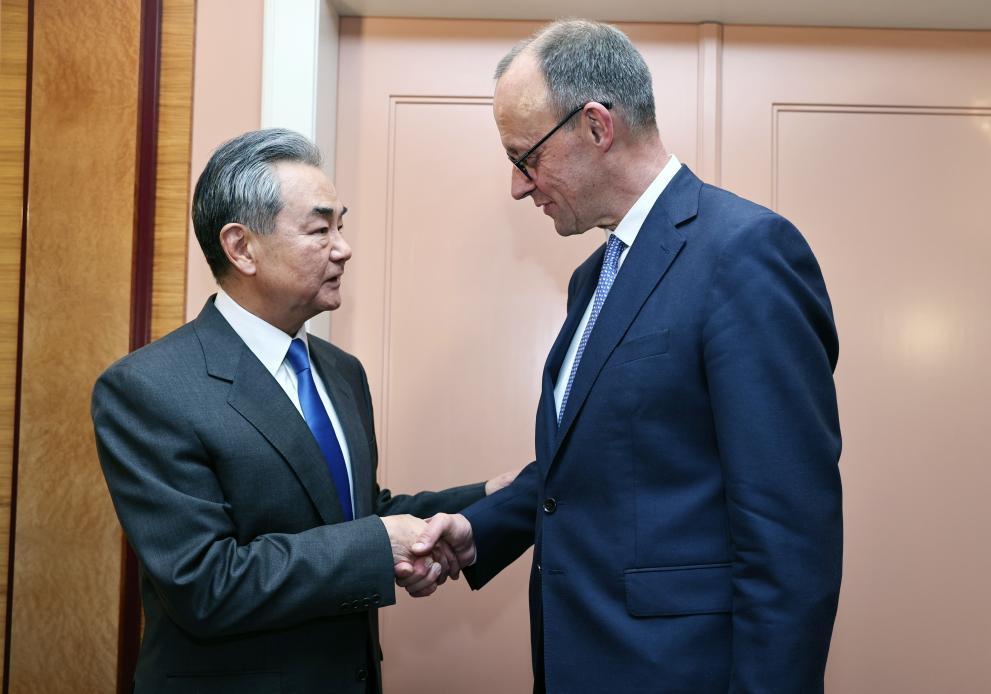 德国终于选出新总理，两封来自中国的贺电，当天就送到了他手上