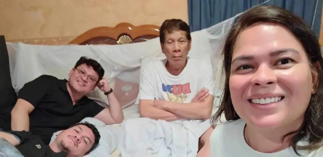 杜特尔特咋瘦成这样了？出大事了！杜特尔特瘦了！瘦得让人心