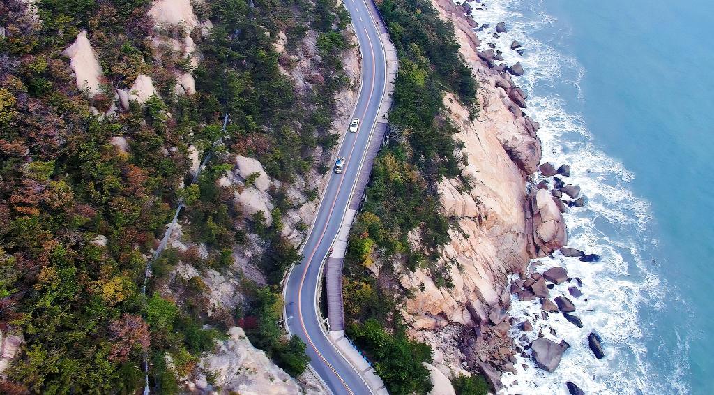 青岛崂山彻底炸裂！6.8公里无敌海景公路+3大梦幻码头曝光，未来五年直接封神华东