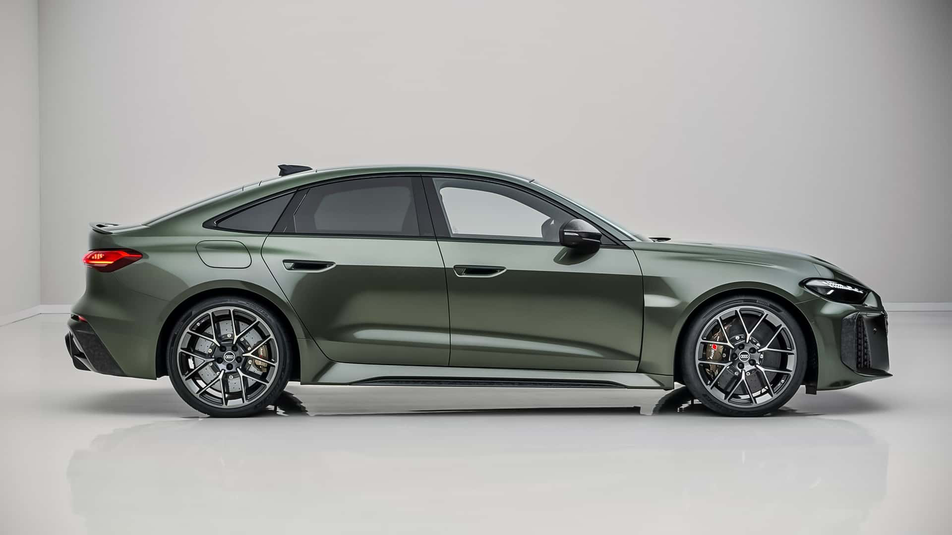 2370kg，因戈尔施塔特大秤砣来了！