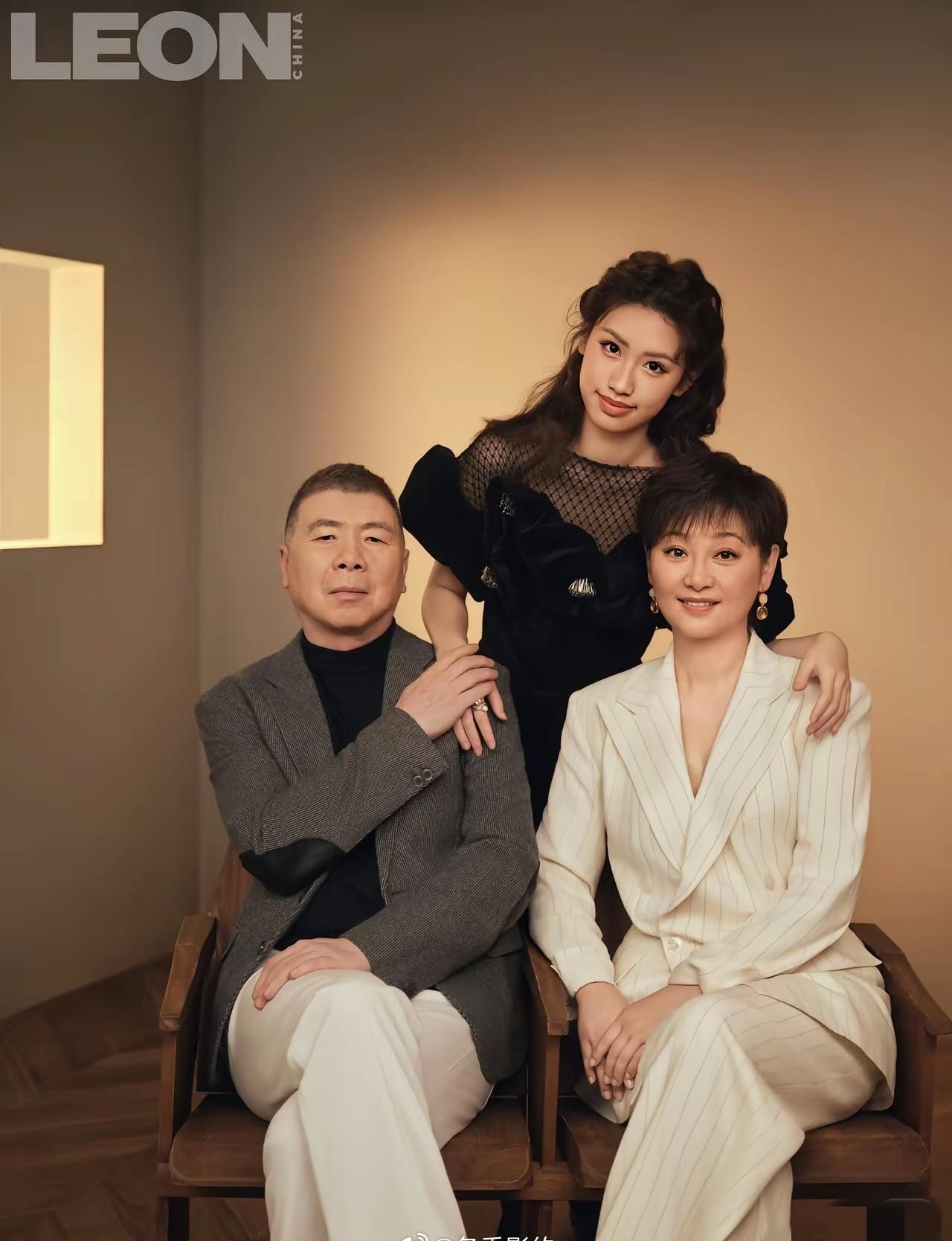 王诗龄虽然变安静了，但是徐朵这边又开始频繁进入大家的视线。​懂得都懂，这次冯小