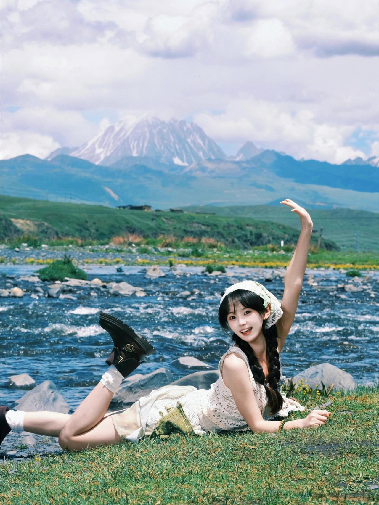 在雪山脚下