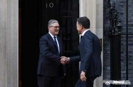 美国与伊朗和谈方案曝光3月25日，外媒报道，英国提议召开霍尔木兹海峡安全会议。