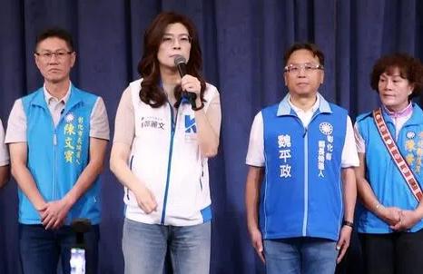 9月29日，台湾地区立法机构新会期刚开议，郑丽文再次把此前中评会上的目标摆到台前