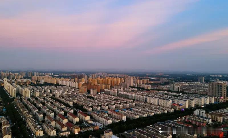 你所在城市现在有多冷我在成都，现在这天气是真冷！今天成都白天整体被阴天包裹，还