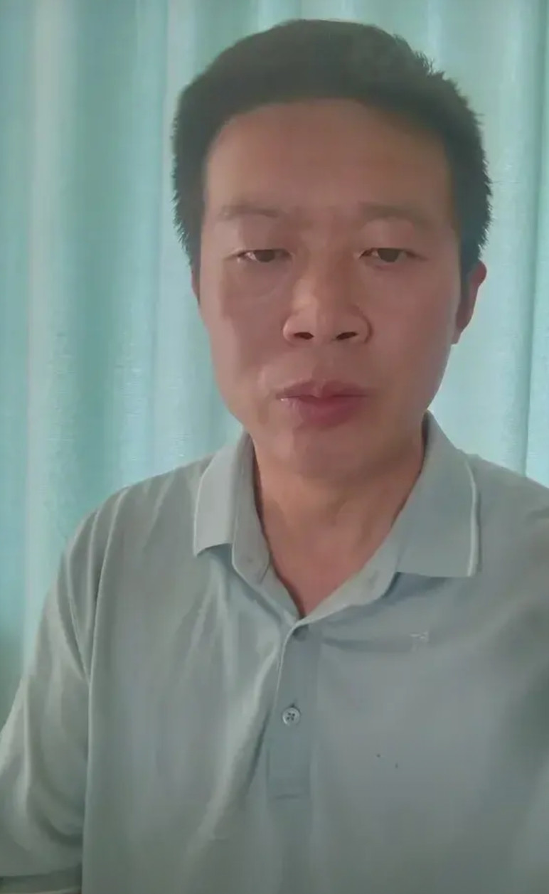 山东淄博两儿子非亲生案在网络上闹得沸沸扬扬，女主角玩失联，大儿子在媒体面前跳上跳