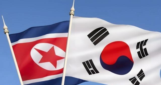 朝鲜和韩国终于都意识到，朝鲜半岛不可能统一了，最近韩国总统李在明明确宣布，不再追