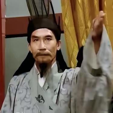 279年冬，司马炎决定伐吴，命令贾充担任主帅，贾充害怕失败，极力反对伐吴。司马炎