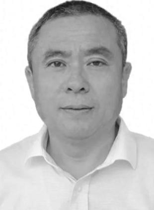 校长查漏水，竟从楼顶坠落！凌晨还在校园转，中午却永远闭上了眼！江西临川三中的