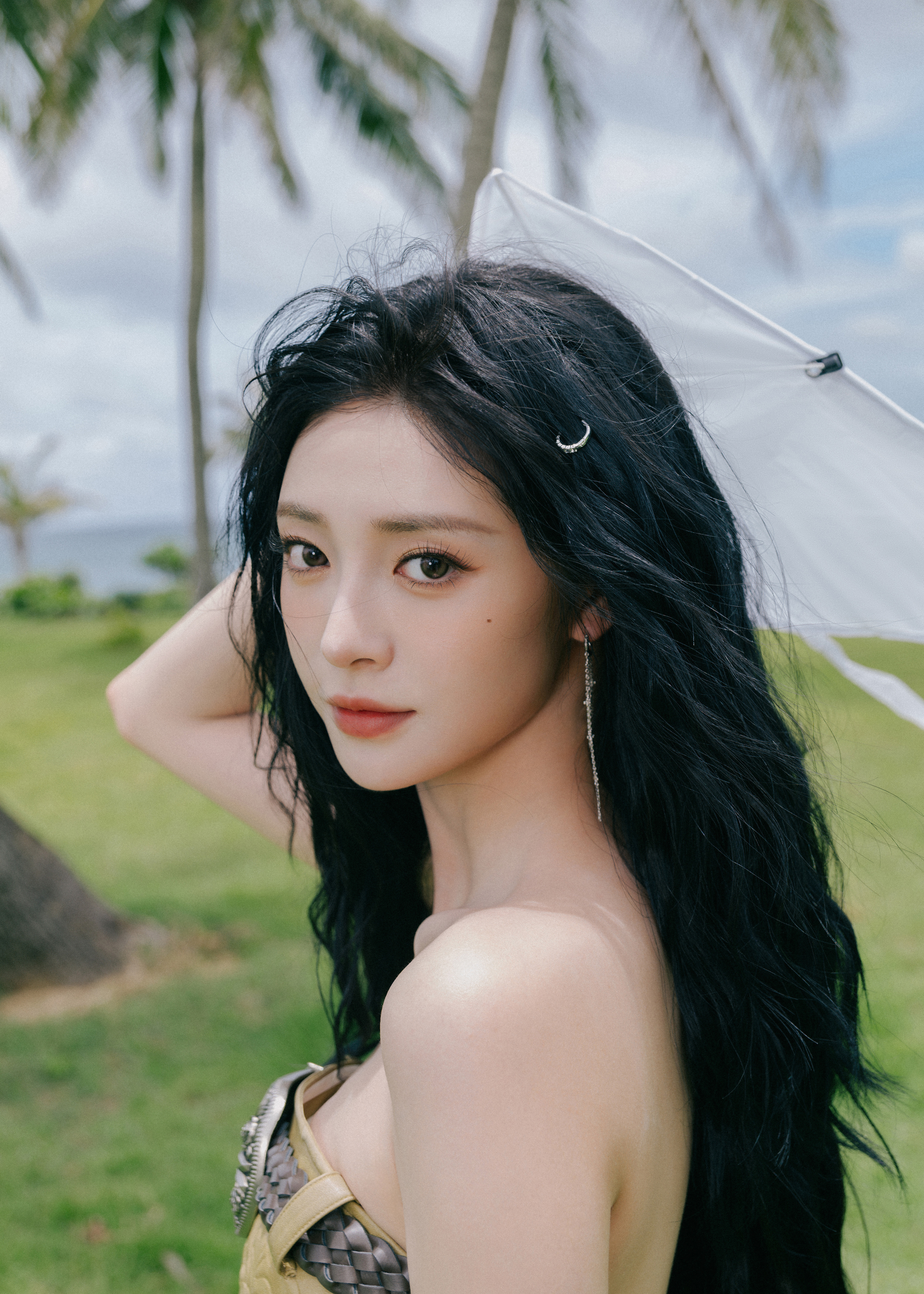 周洁琼美得像AI周洁琼建模怪又发力了周洁琼建模怪又发力了！费加罗出发图美得像AI