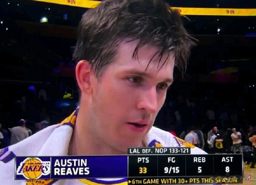 相爱相杀！里夫斯谈东契奇：“我不想夸他。”“因为他会膨胀的，然后在更衣室