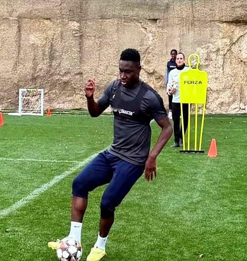 大连球迷这心，算是彻底放肚里了。球队2024赛季刚以中甲亚军身份冲超，就那4