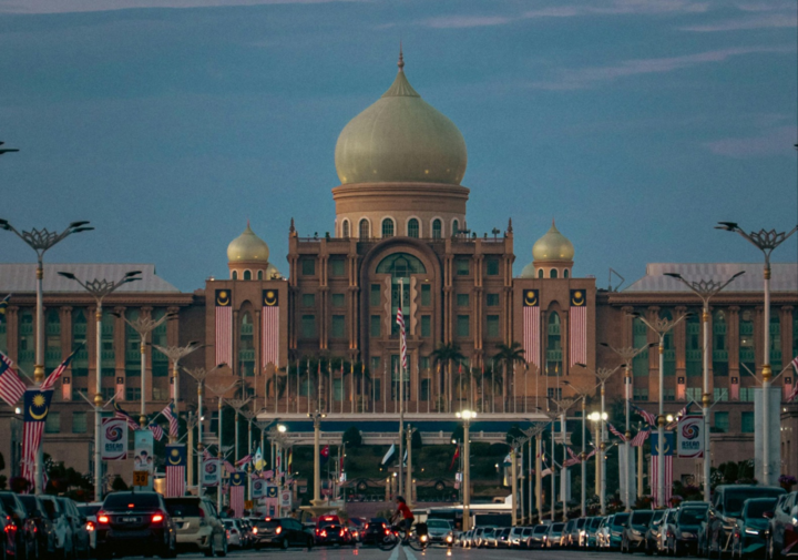 疑使用猪鬃制成的毛刷，马来西亚一食品厂涉事
