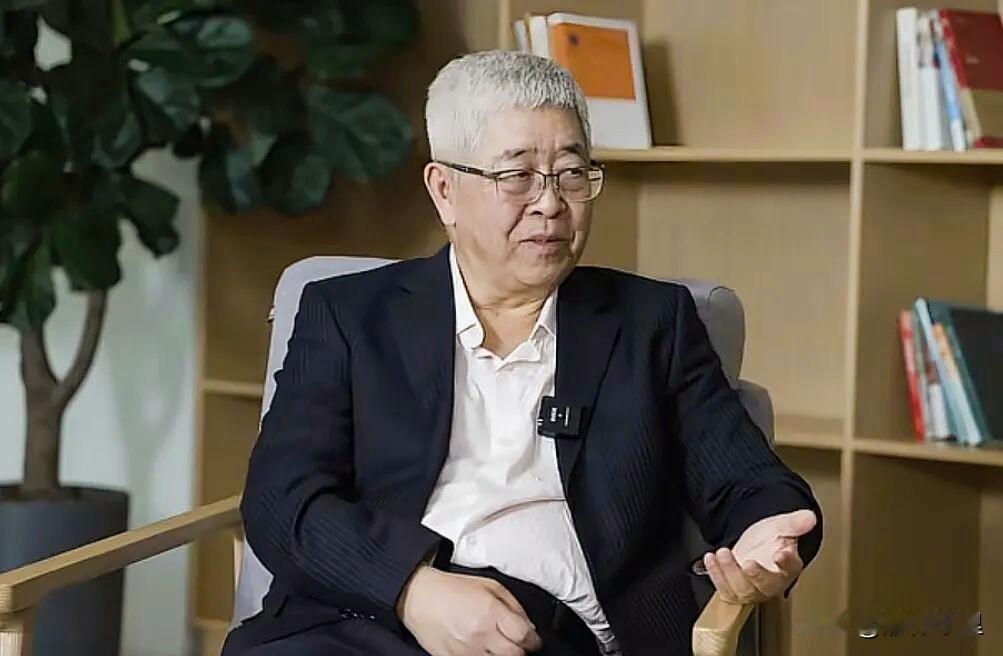 北大教授乔晓春语出惊人：AI时代，大学不转型，真没必要读了！这话一出，评