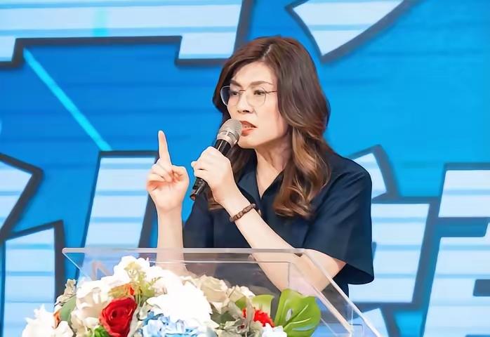 剑指深绿票仓，郑丽文南下嘉义力挺吴品叡、张启楷，全台首个蓝白礼让选区出炉！