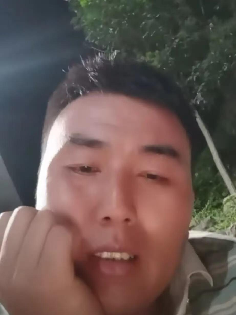 程梦圆的大哥直播了，查到了妹妹的消费记录！大哥说宁可希望妹妹被人关起来了，也不