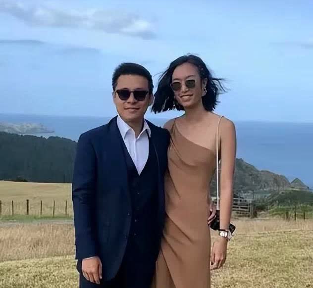 差点给霍启仁跪了，不愧是霍家三公子，连找的媳妇儿都这么与众不同！