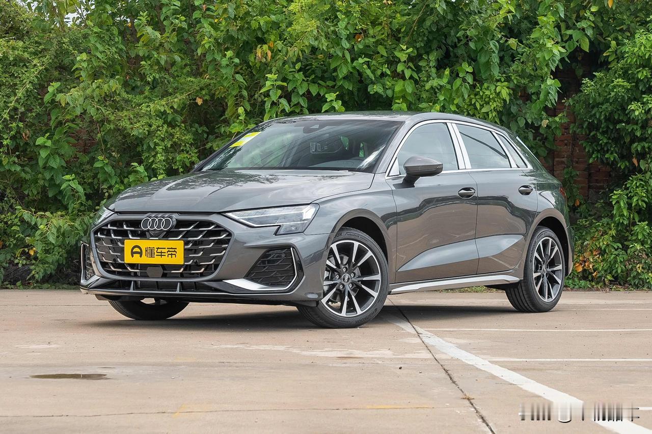 都说奥迪A3是精装版的大众高尔夫，这话有点道理，毕竟二者用的都是大众的MQB底盘