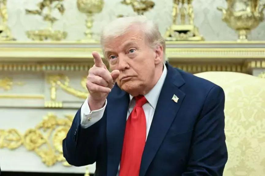 美国国债已超38万亿美元。美国收割全世界，在为自己的嚣张跋扈买单，纳税人的真金白