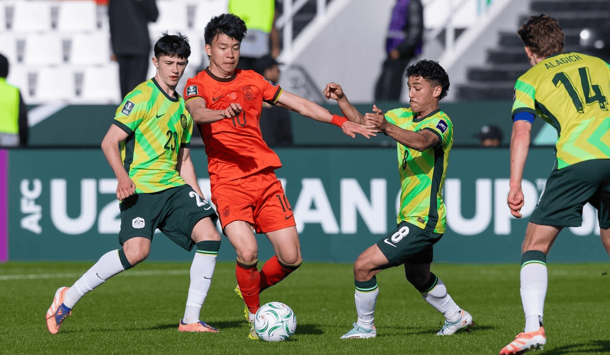 马德兴: 没人敢说U23队换个踢法就肯定取得比目前更好的结果