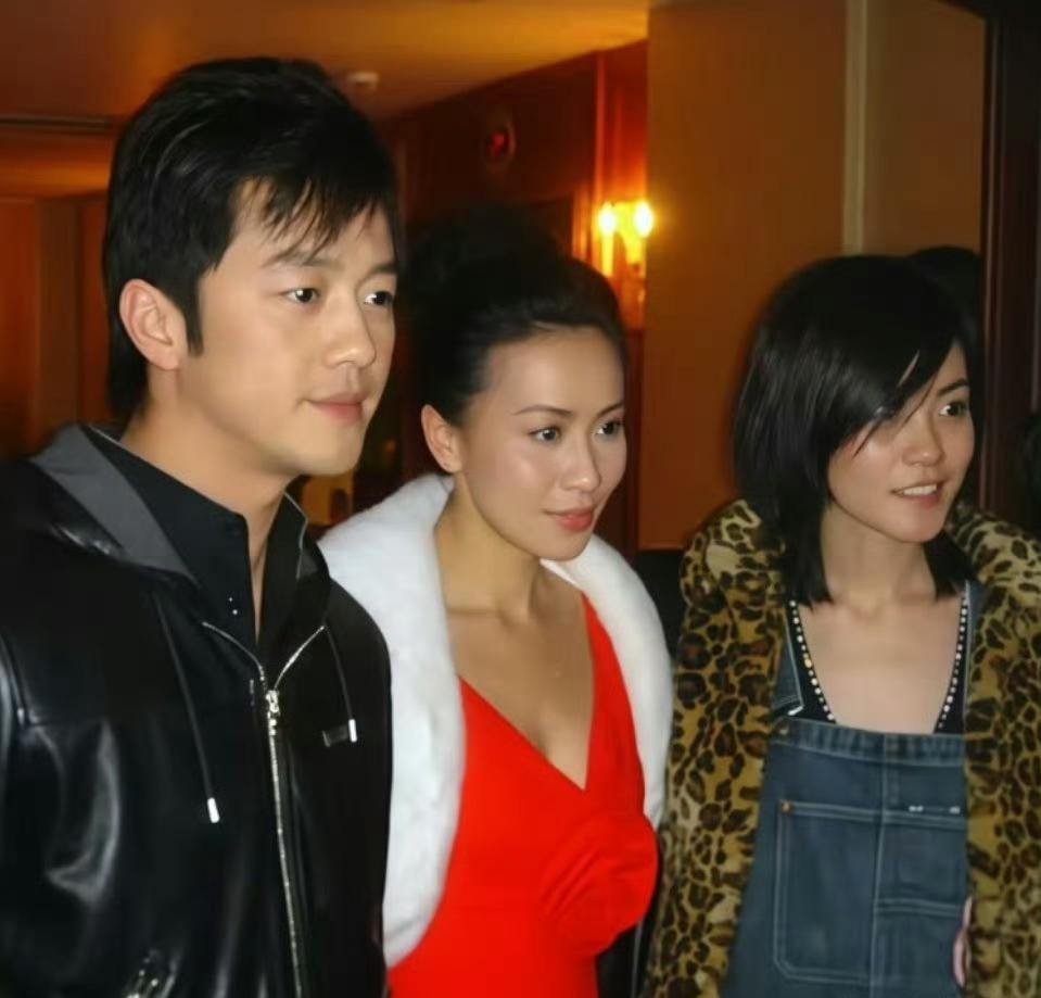 一个人过的幸福与否，从她的精神面貌就能看出来王菲和李亚鹏在一起的时候，不仅