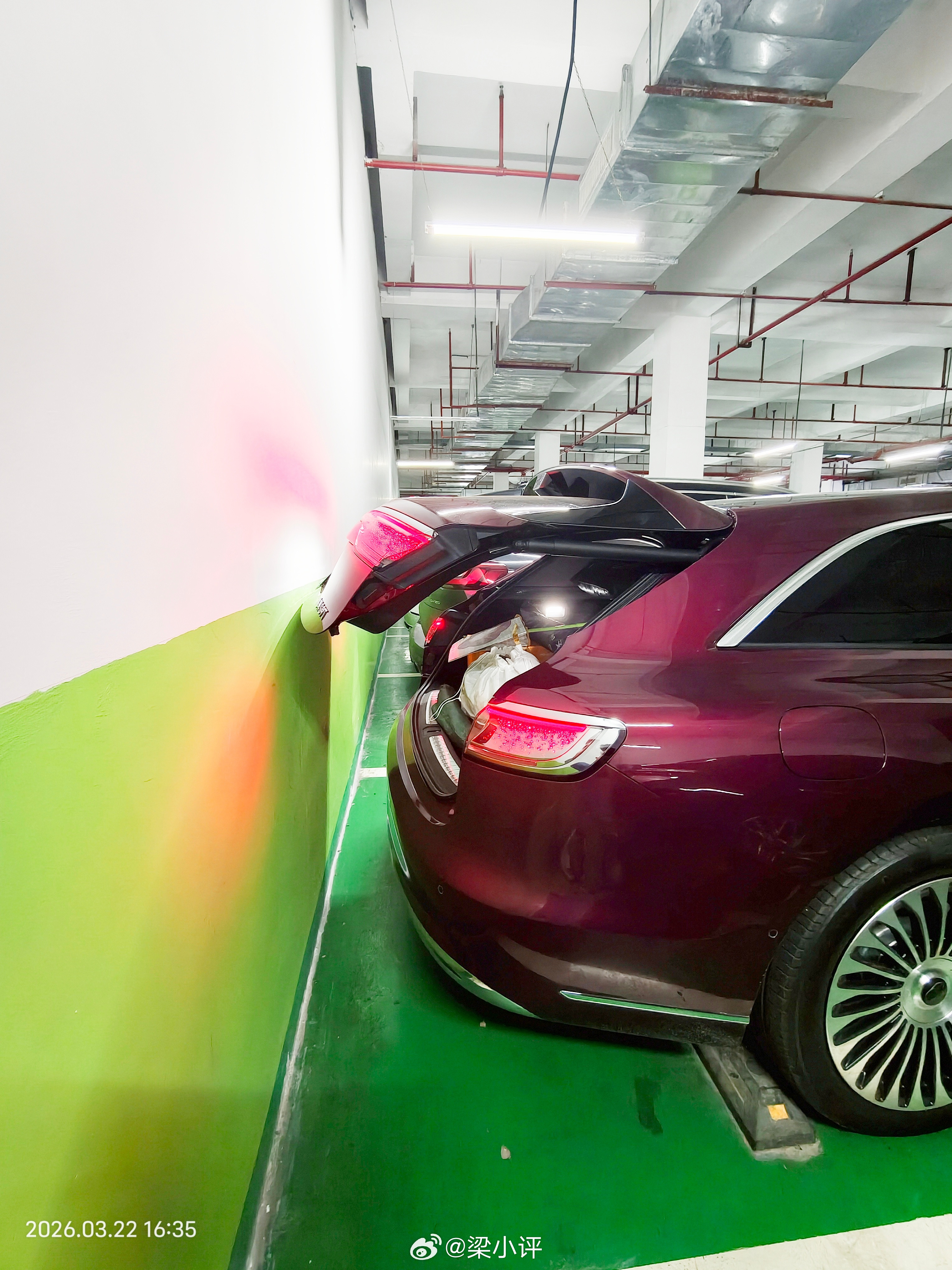 媳妇的享界S9T，我试驾的一段时间，这车非常舒服，平稳性、驾驶性和智驾都很好。就