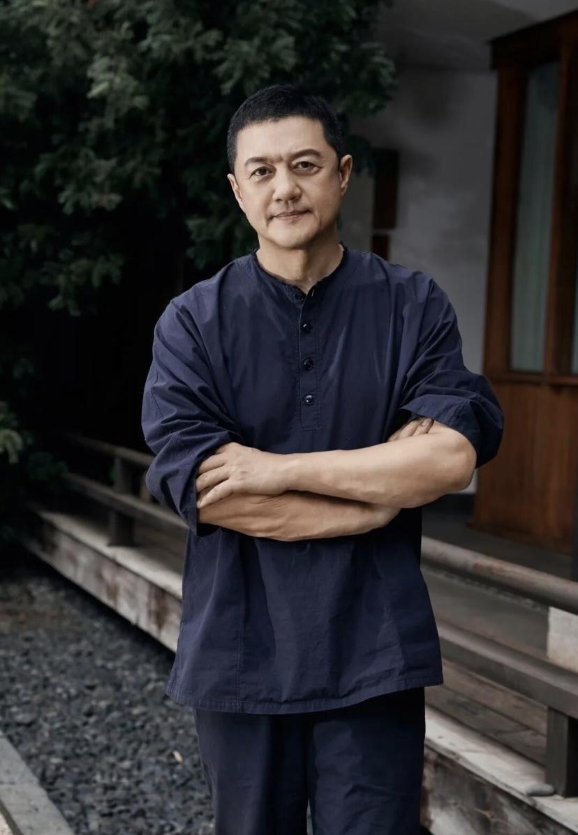 物极必反！李亚鹏会遭到流量的反噬吗？李亚鹏昨晚单场直播，在线人数几十万人，普