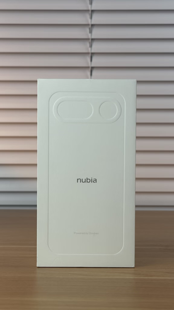 今年就不入手iPhone18Pro，和上一代没啥区别入手了一台努比亚NaviXUltra全球首款AI