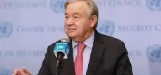 中国这次面对联合国要钱，态度变了。联合国总部大楼的灯还亮着，看着依旧体面，内