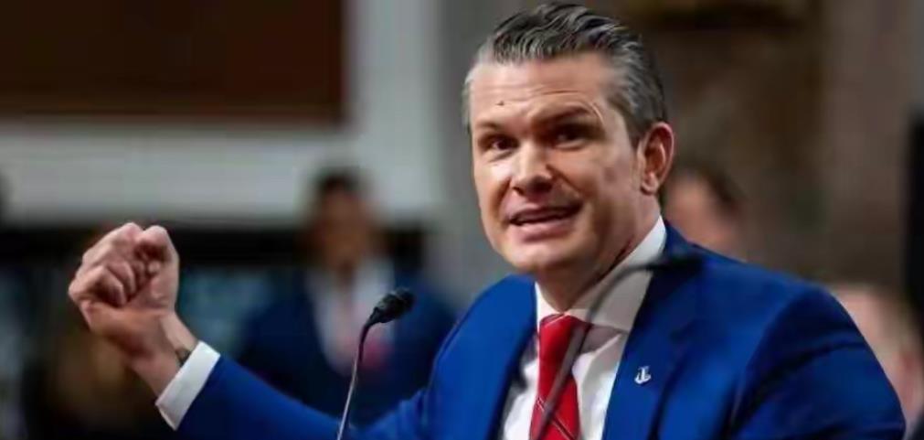 一语惊醒梦中人!美国国防部长赫格赛斯突然警告:如果中美开战,对方只需要发射15枚