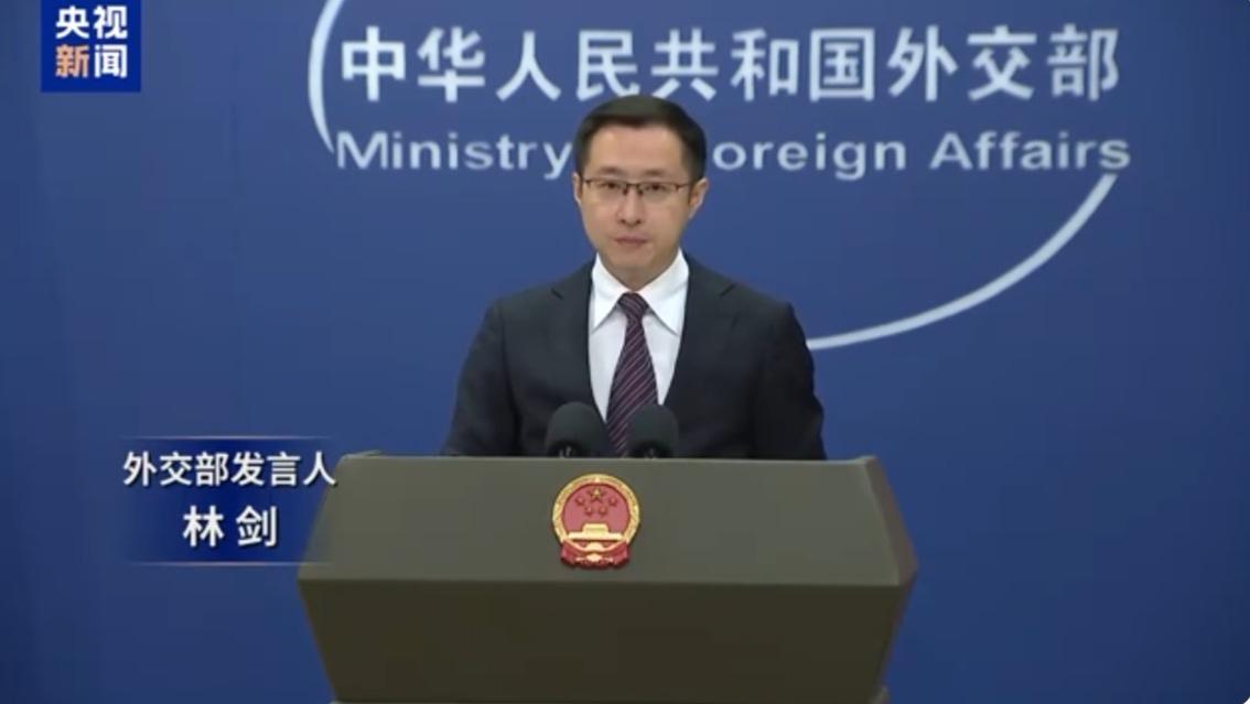 日本摘掉“和平国家”面具？外交部强硬回击：别再装了！“嘴上喊着和平，手里却磨