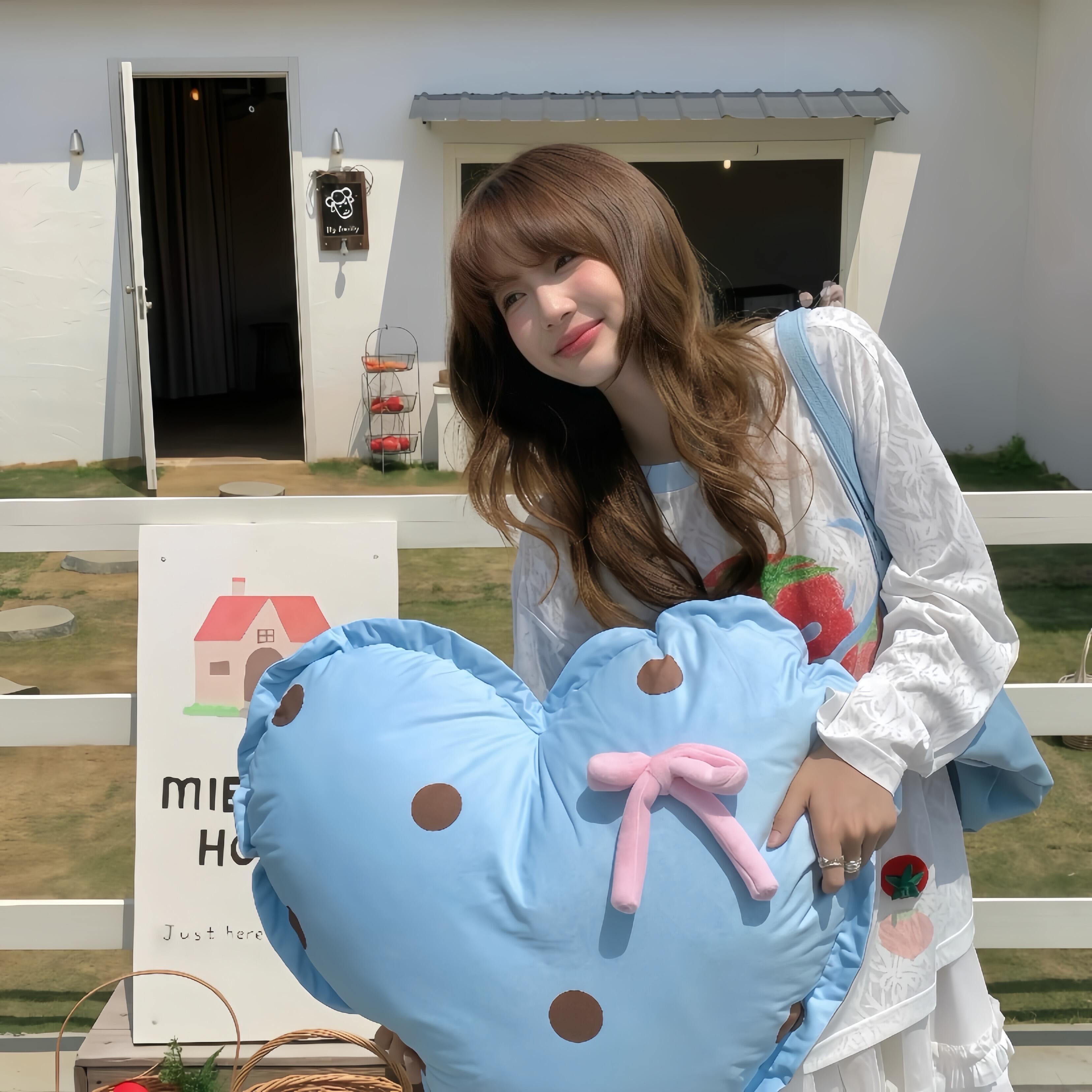 𝙒𝙚𝘾𝙝𝙖𝙩头像分享🍒氛围感头像｜女生头像分享｜高清头像｜优质女头