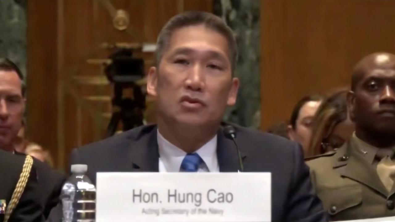 中方笑而不语！美国暂停140亿对台军售，背后藏着中国全盘战略布局。当地时