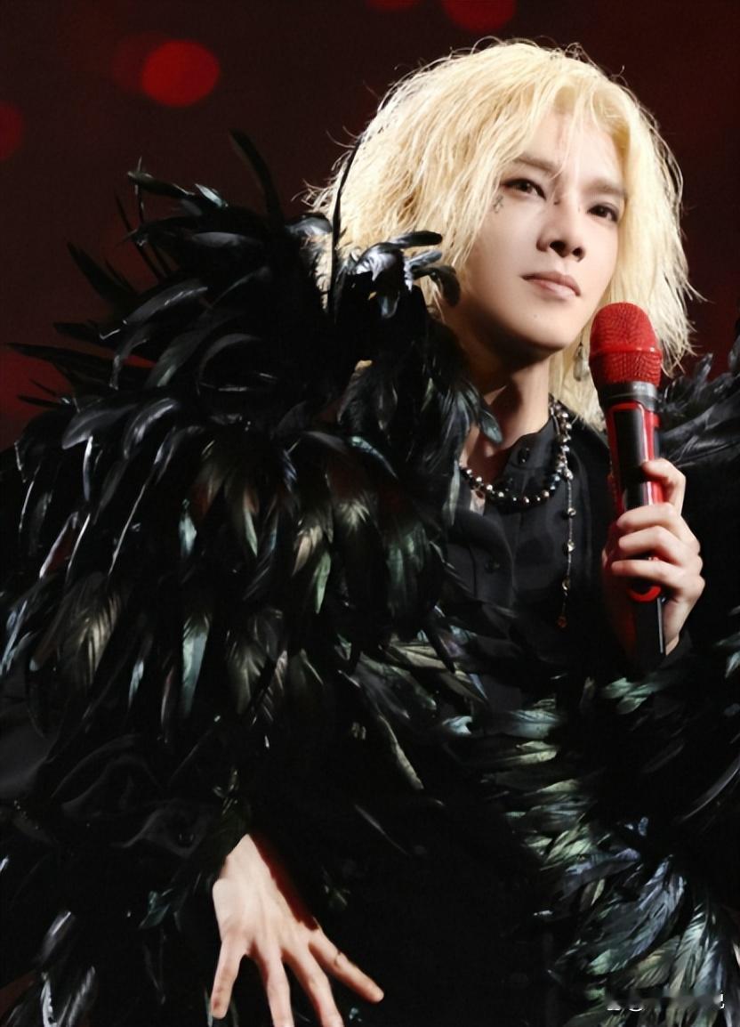 投资10亿的台子，拆了！这是华晨宇原定于2026年五一期间，举办“火星乐园2