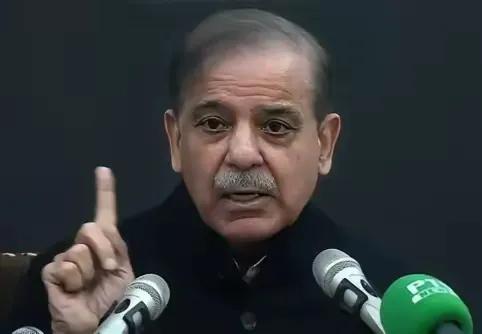 巴基斯坦也下场了！巴基斯坦突然重兵挺进沙特，带的全是清一色的中国防空导弹，这根