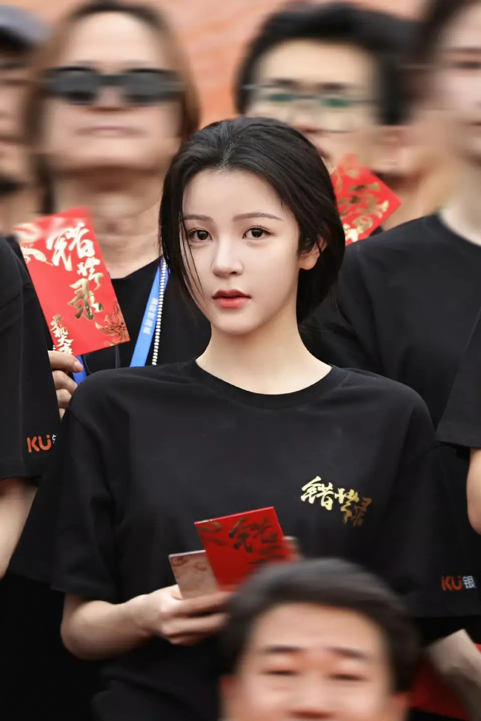 女一女二整感都这么重🥲真的有人会去看剧吗