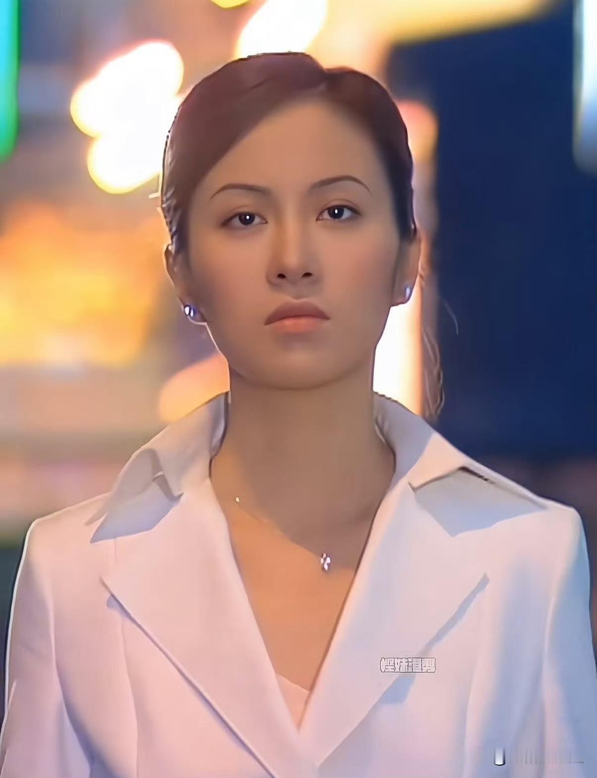 艺术来源于生活叶璇和她父亲的“保姆”上演遗产争夺大战，叶璇从小被父亲忽视，继母