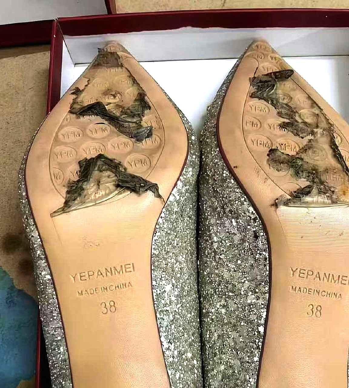 放假过后，被白嫖的婚鞋们，商家们也真的是很无奈！​