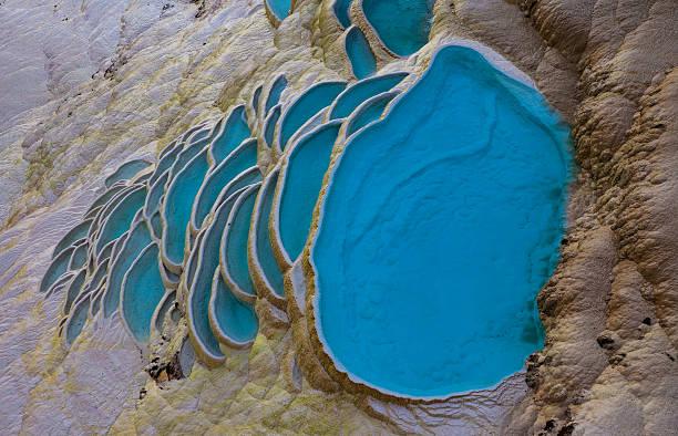 一位企业家说：真正走得远、获得巨大成功的人，往往是“三观正、城府深”的那一类。