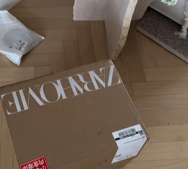 昨天，最成功的网购是一款法式复古落地灯，最失败的一个是Zarahome的陶