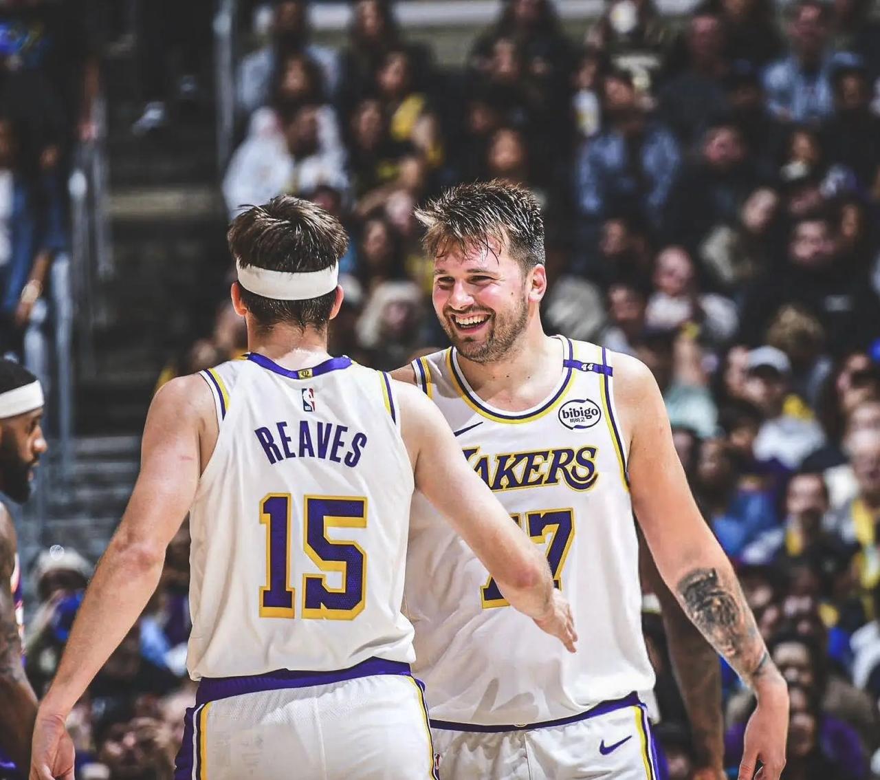 湖人前4场比赛，高分表现：对阵勇士：东契奇43分12篮板9助攻对阵森林狼：东