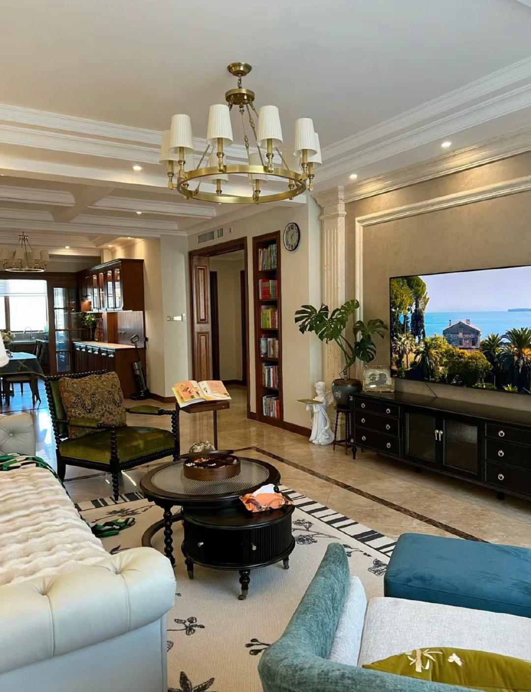 先不管房价涨跌。普通人买房是不是为了提高生活质量，生活稳定。如果你贷款买房，很